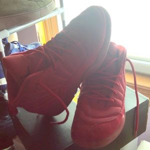 Red Kids Jordan’s
